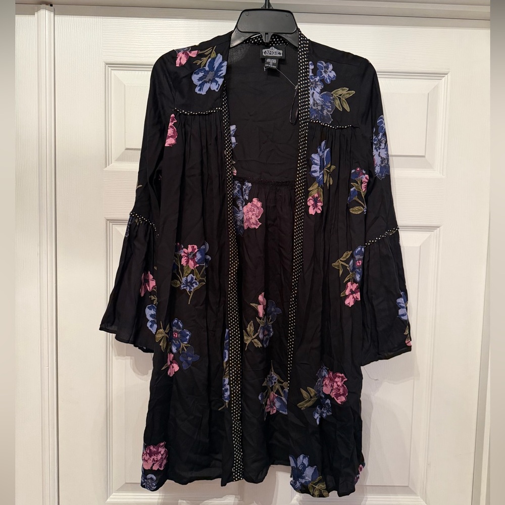 ANGIE Boho polkadot Trim Kimono Bell Sleeve Black Floral Pattern Size Small